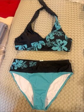 Women’s Turquoise & Black Floral Halter Bikini Set